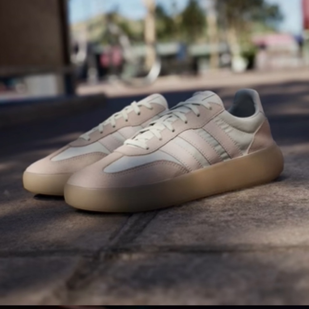 New Adidas Barreda Decode - Picture 2 of 7